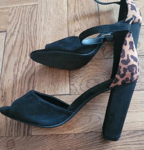 Sandale vel.36 na opatku, 36