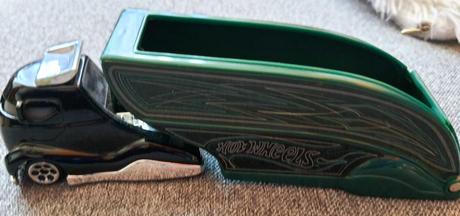 Hot wheels nákladiak, 