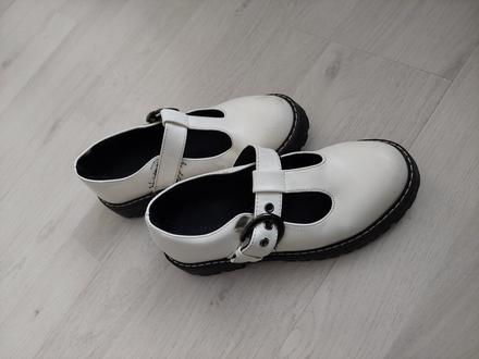 Poltopánky č.32, 32