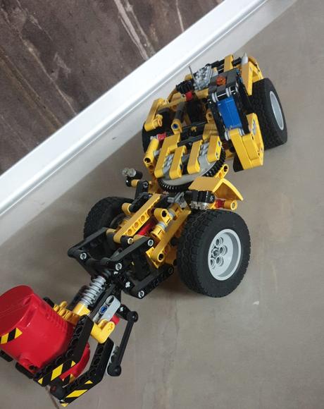 Lego technic 42049  - pyrotechnické vozidlo, 