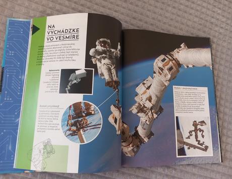 Kniha vesmírna stanica, 