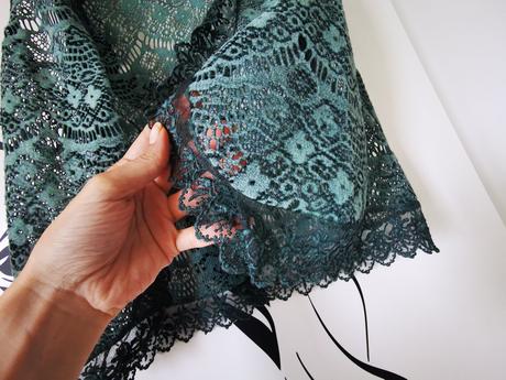 Čipkovaná vesta, s