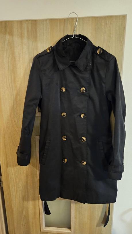 Damsky tenky kabat, 2 rady gombikov, 38