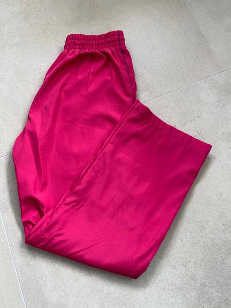 Sustiakove nohavice, 152