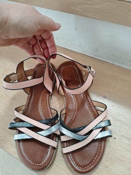 Sandale č.37, 37