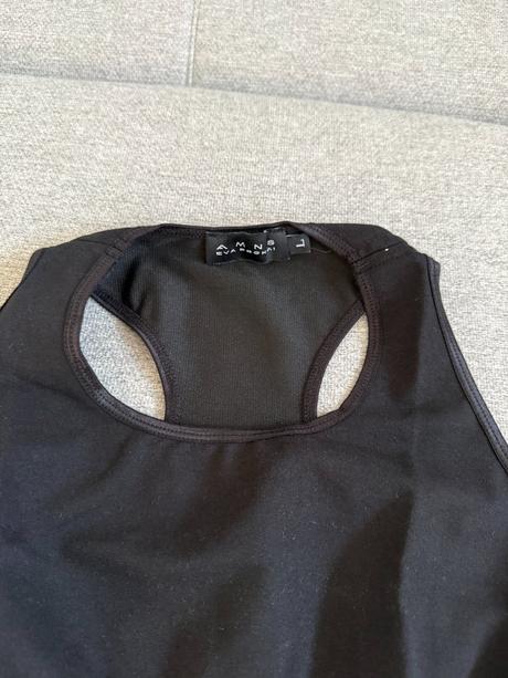 Amnesia top, l