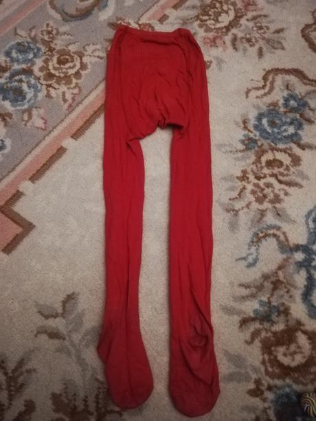 Červené punčošky, 98