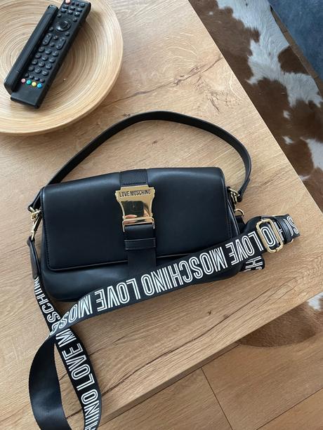 Love moschino, moschino