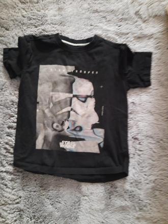 Tricko star wars /122/128/134, reserved,128