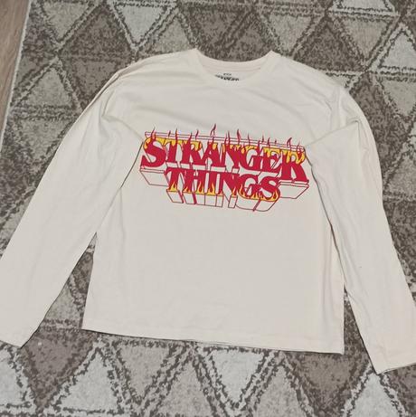 Strenger things tricko, sinsay,158