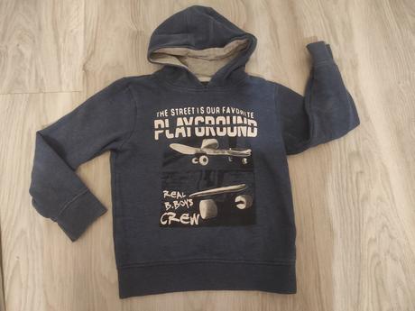 Mikina, in extenso,116