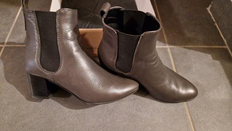 Kožené kotníkové čižmičky, veľ 38, lasocki,38