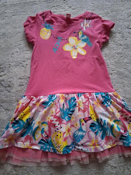 Krásne šaty, tuc tuc,104