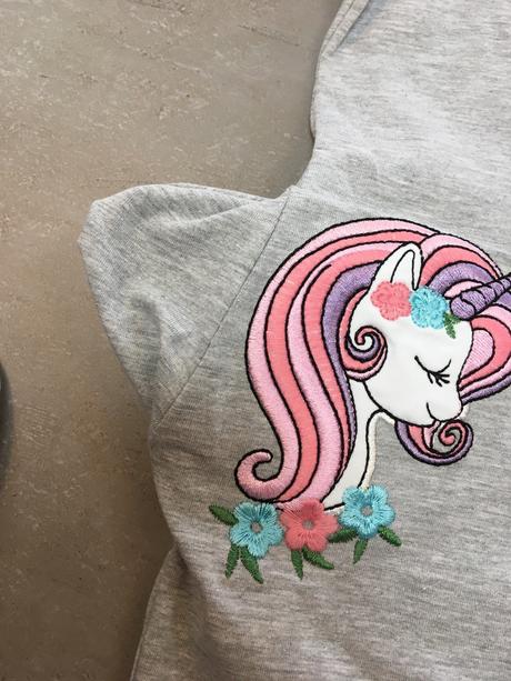 Šaty jednorožec s vačkami 4-5 rokov, 104 / 110