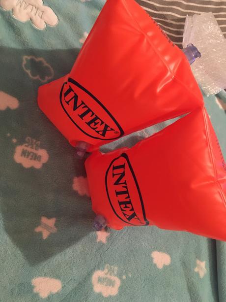 Nafukovacie rukavniky intex,