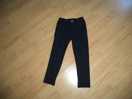 Elegantné čierne nohavice, tesco,104