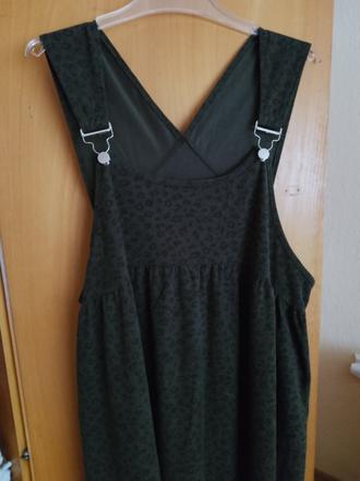 Menčestrové šaty, 56