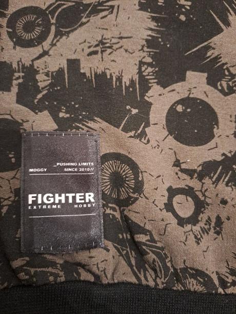 1xoblecena mikina zn.tinko velk.122, tinko,122