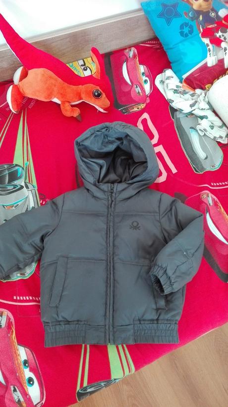 Detska zimna bundicka, benetton,92