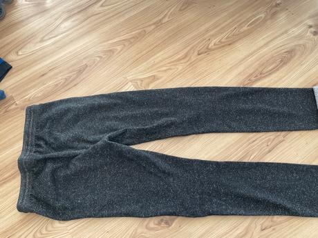 Dievčenské tepláky, 164