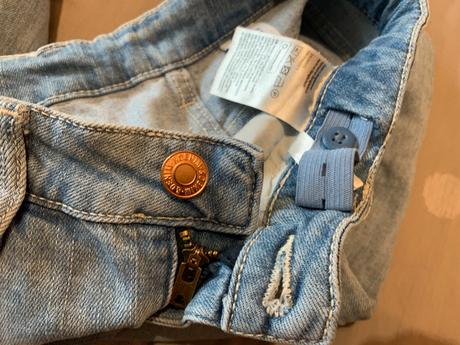 Roztrhané džínsy, h&m,134