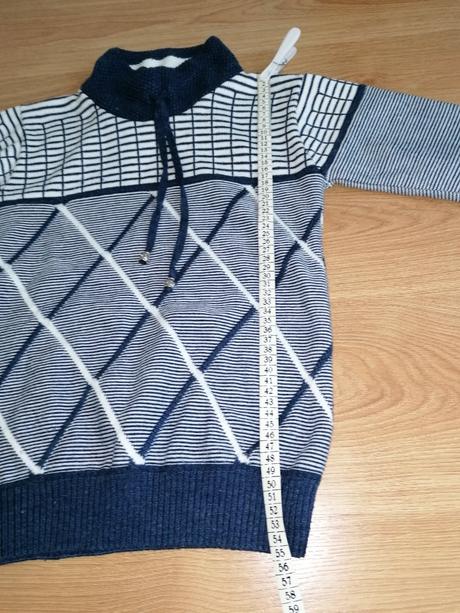 Svetrík 134/140, 140