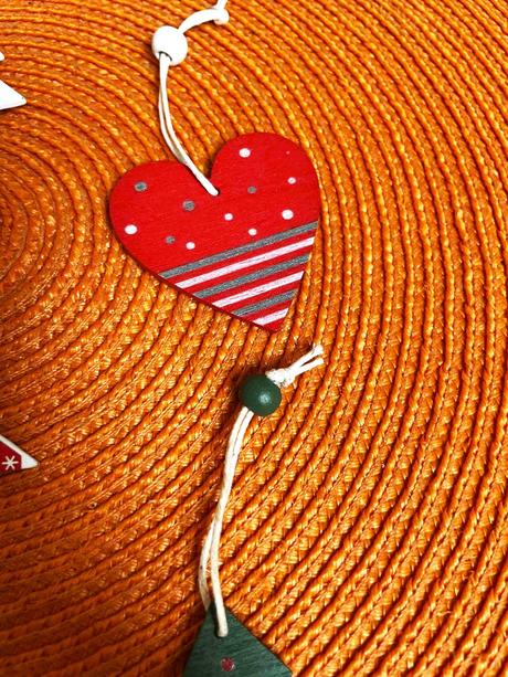 Drevené naturálne ozdoby 36 ks, 