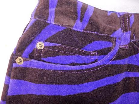 Luxusna zamatova sukna, 36