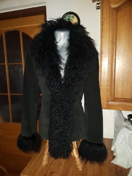 Bunda zn.papaya,prava koza,mongolska ovca, papaya,l