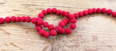 Lávové korálky červené 10,8,6 mm, 