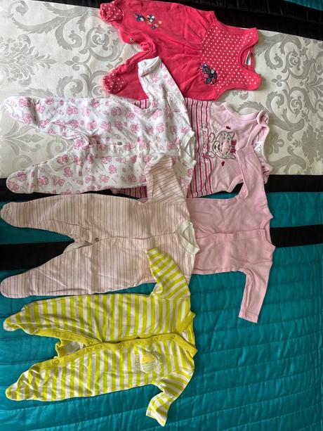 Balík-oblečenie 46-50 dievčatko, <50