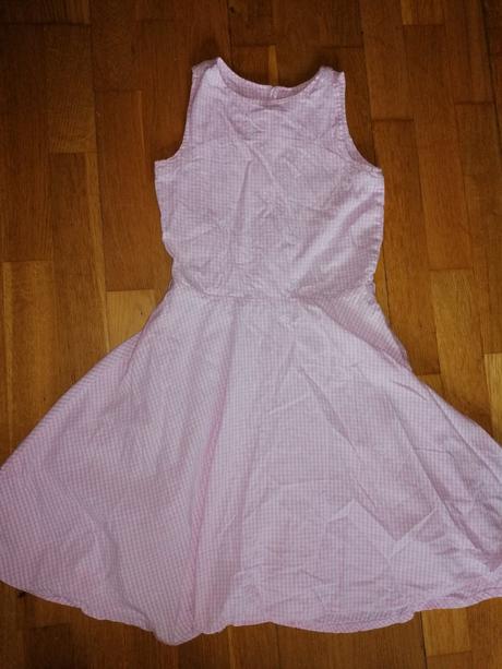 Kockované šaty s vyšitými kvetmi, 140