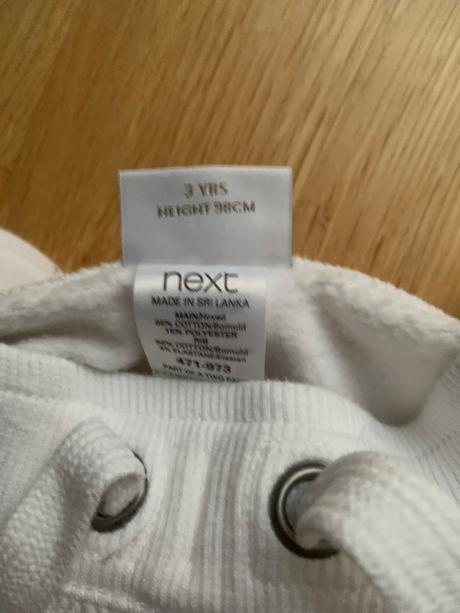 Sortky na 3 roky, next,98