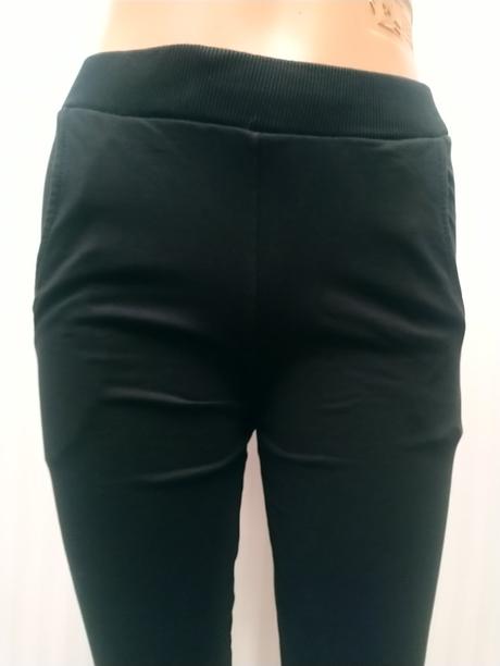 Dámske čierne trištvťáky, hviezdičky, jachiem, xs, xs