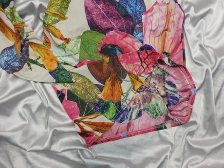 Kvalitné letné šaty, s