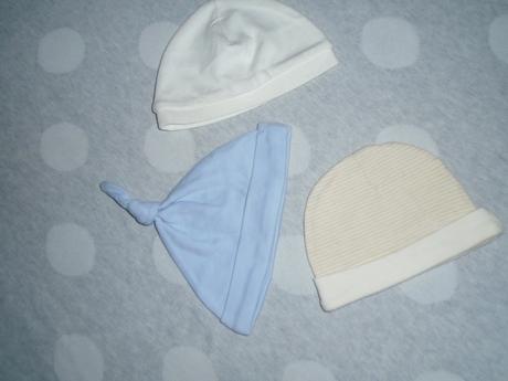 3 x prechodná čiapka na 3 až 6 mesiacov, nutmeg,68