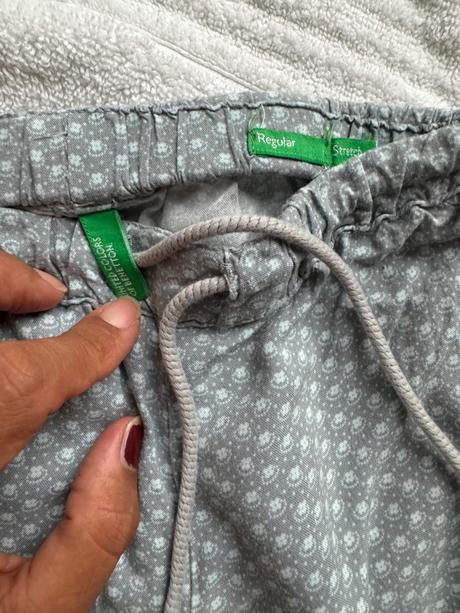 Dievčenské haremky 104, benetton,104