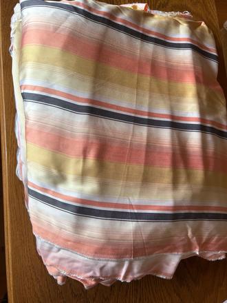 12m látka na šitie posteľnej bielizne, vankúšov, 