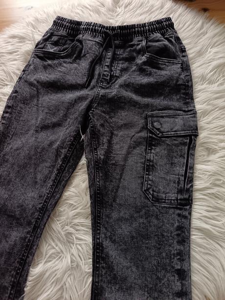 Joggery reserved, reserved,158