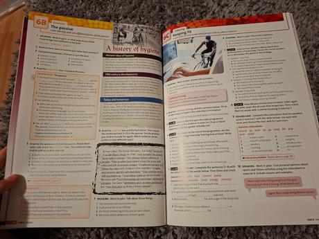 Učebnica solutions upper intermediate pre sš, jazy, 