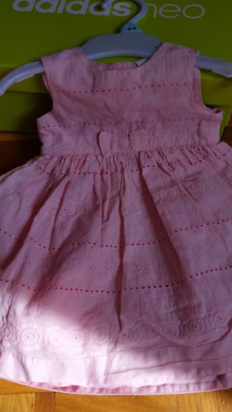 Ruzove satocky, miniclub,62