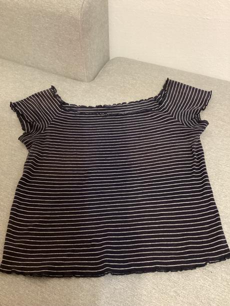 Pulovrik krátky pásikavý, m