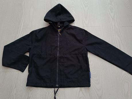 Tenká čierna bunda na zips, 158