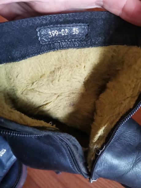 Dámske krátke čižmy z pravej kozy, 38