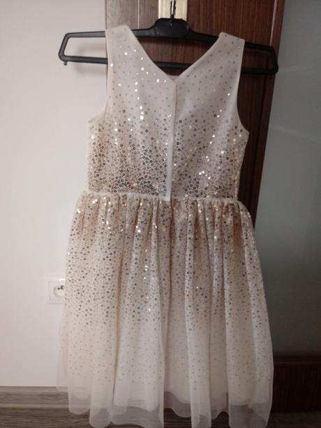 Šatôčky pre družicku hm, 