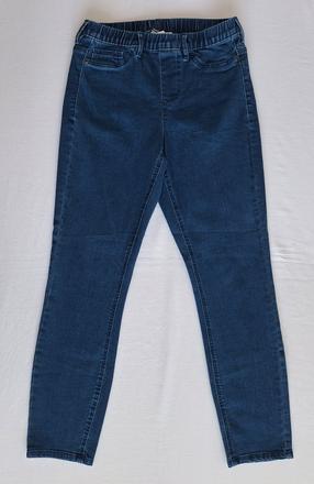 Džegíny, tezenis,s