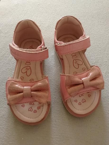 Sandálky, lasocki,26