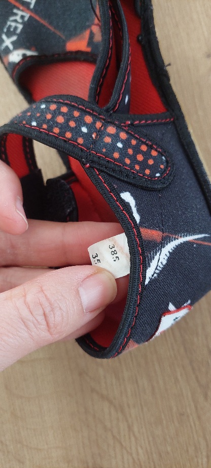 Ef papuce model 385, 35