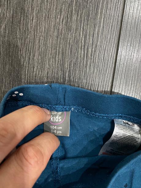 Dievčenske leginy velk.104, 104