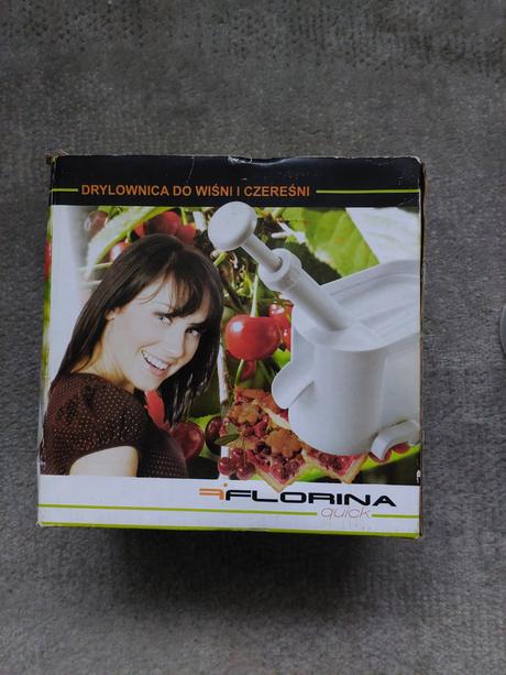 Odkôstkovač čerešní,